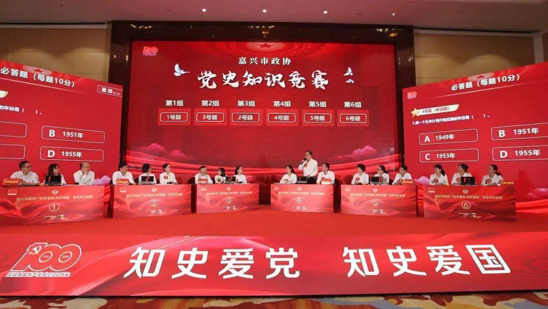 闺蜜的时尚对决